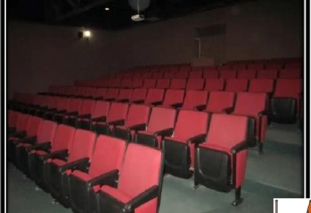 Sala audiovisual Alberto Isaac terminada
