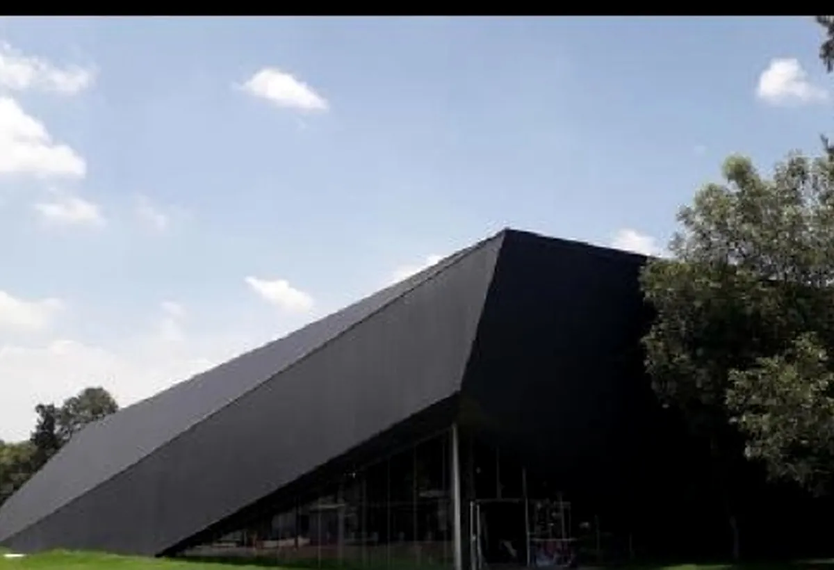 Exterior del Polideportivo Fit Integra en Cuemanco